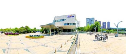 光谷生物城——八年跻身全国第二 何以后来居上